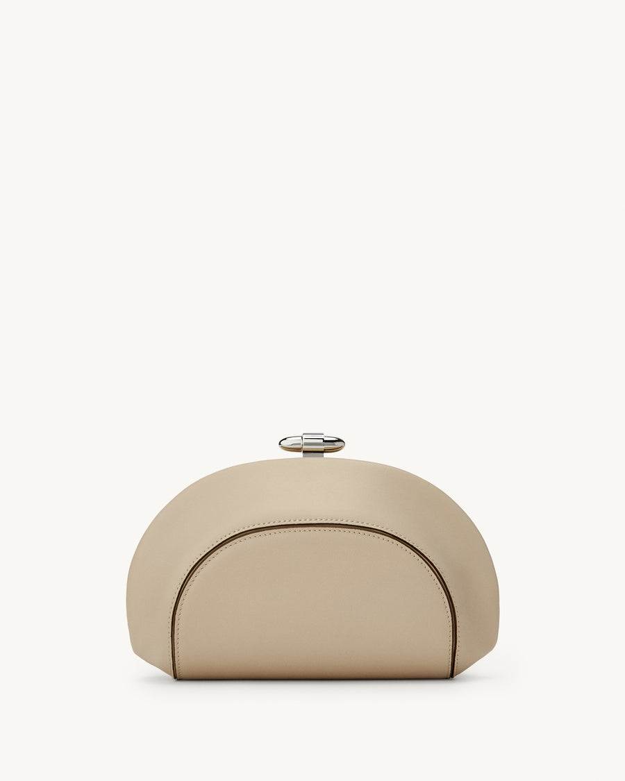 front view of the Sera Clutch in Bone leather 