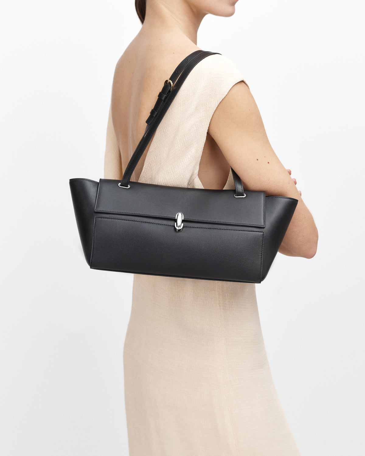 Symmetry Trapeze Shoulder Bag in Smooth Leather