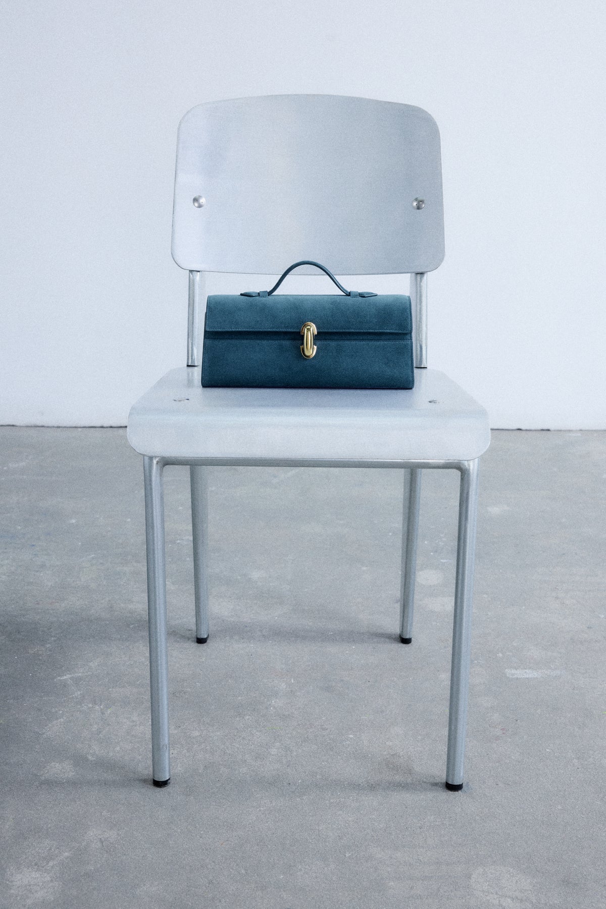 Slim Symmetry Pochette in Suede